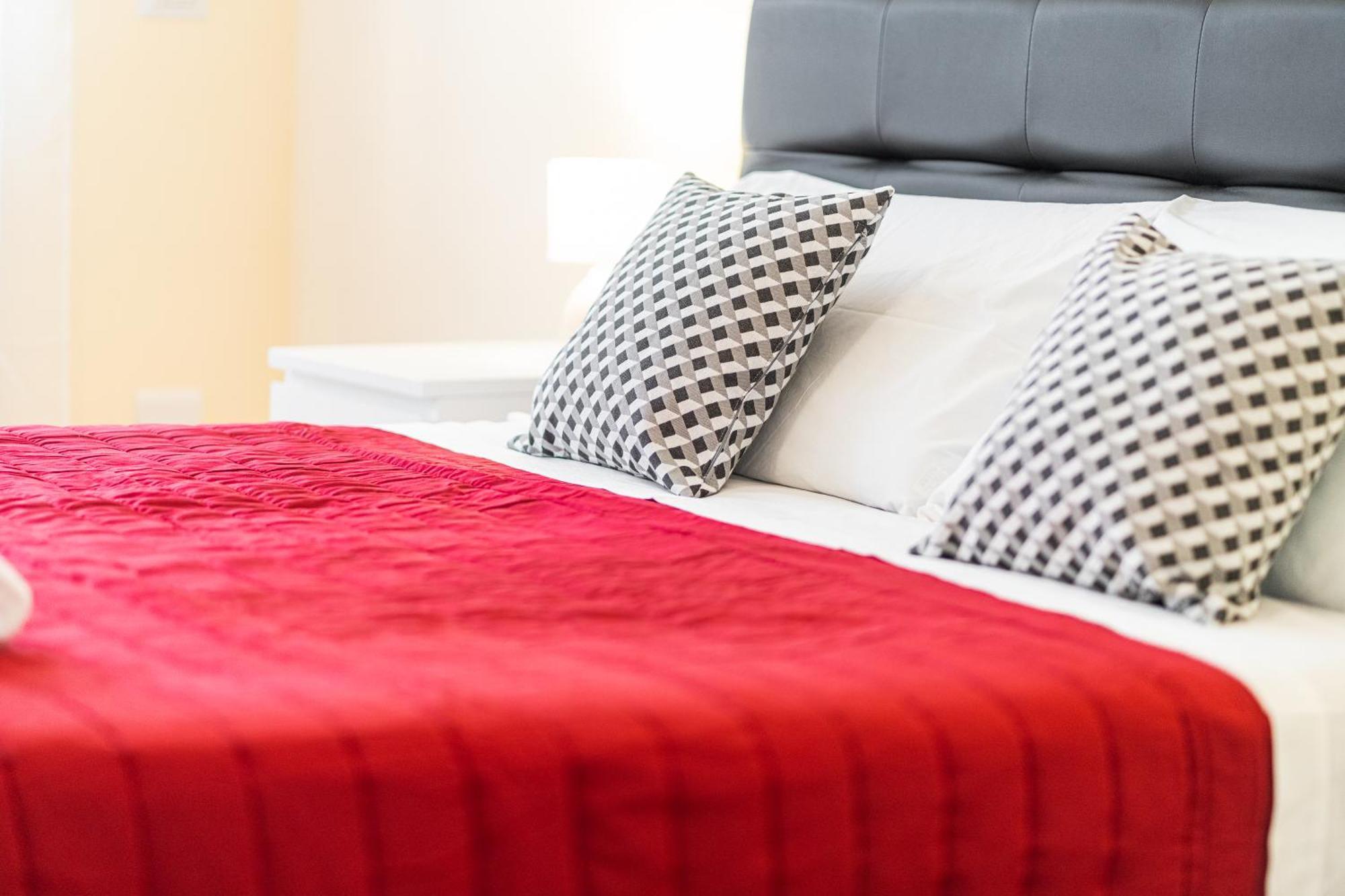 Domus Leo Roma Apartment Екстериор снимка