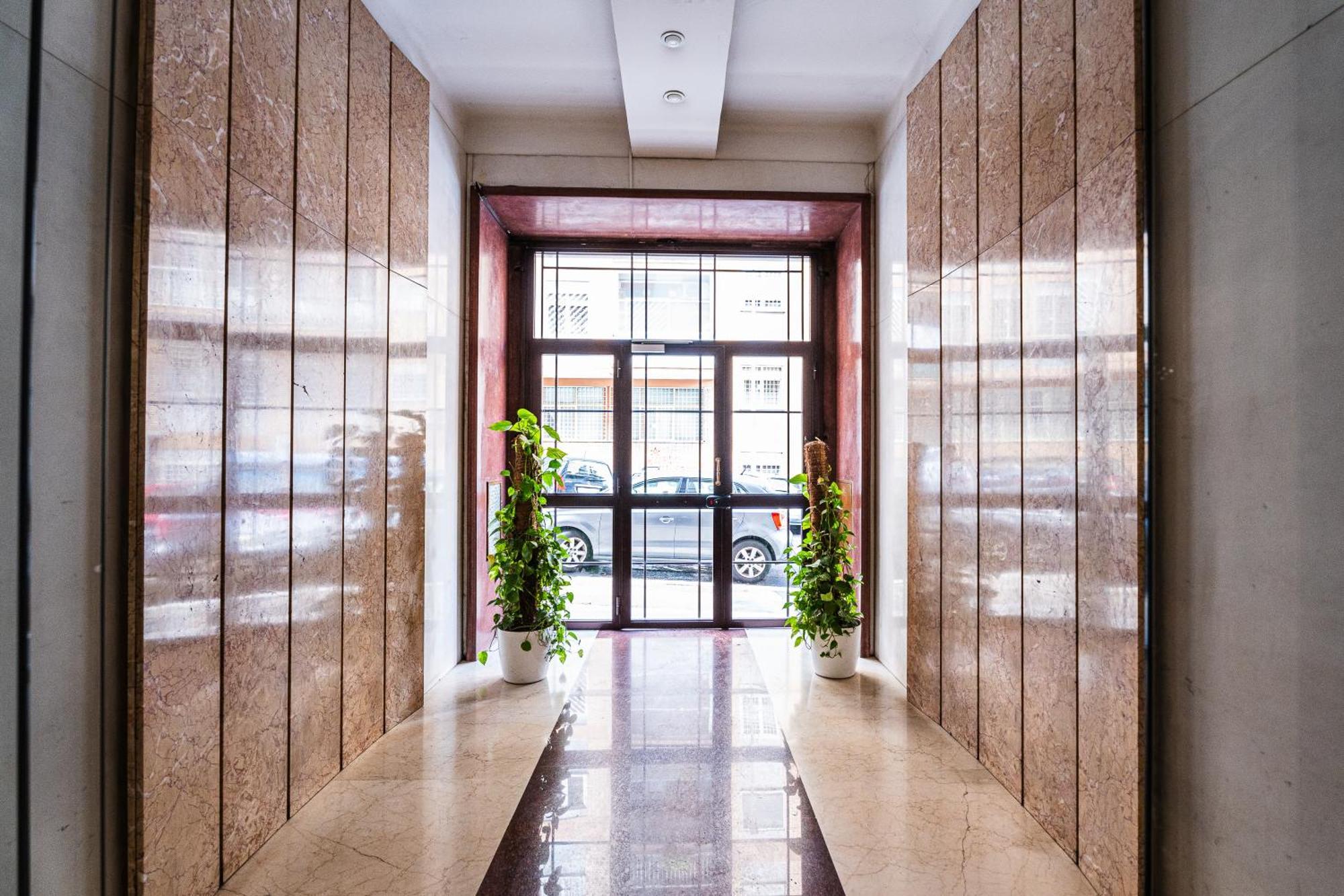 Domus Leo Roma Apartment Екстериор снимка